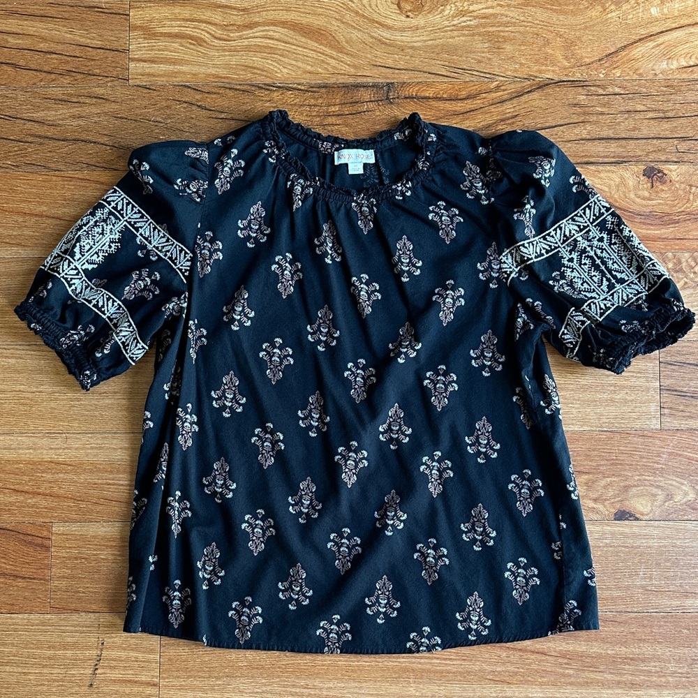 3/$10 Knox Rose Top